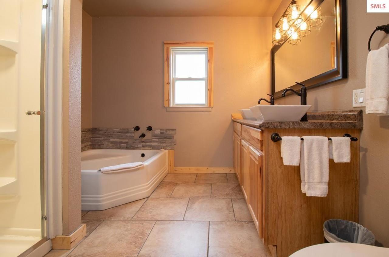 The Idaho Lodge & Rv Park 보너스페리 외부 사진